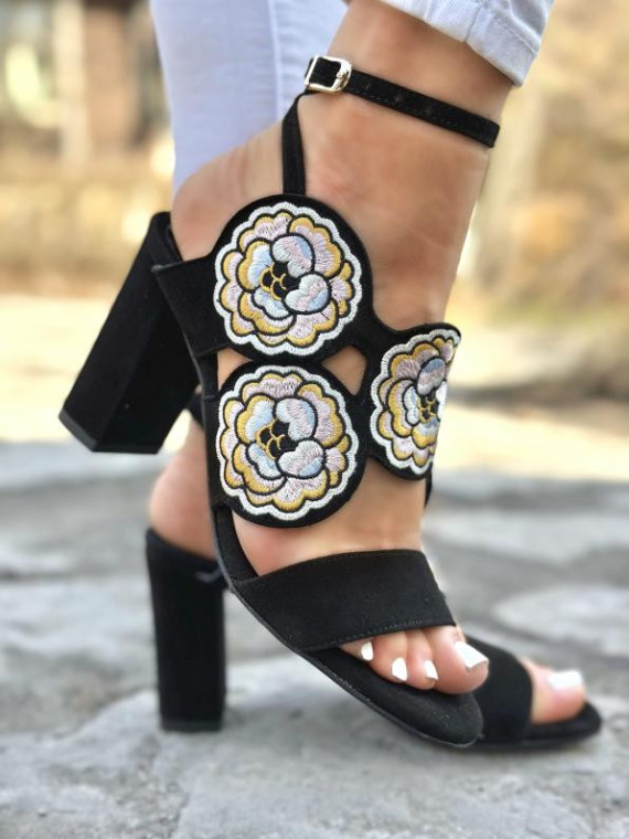 Czarne sandały damskie skórzane