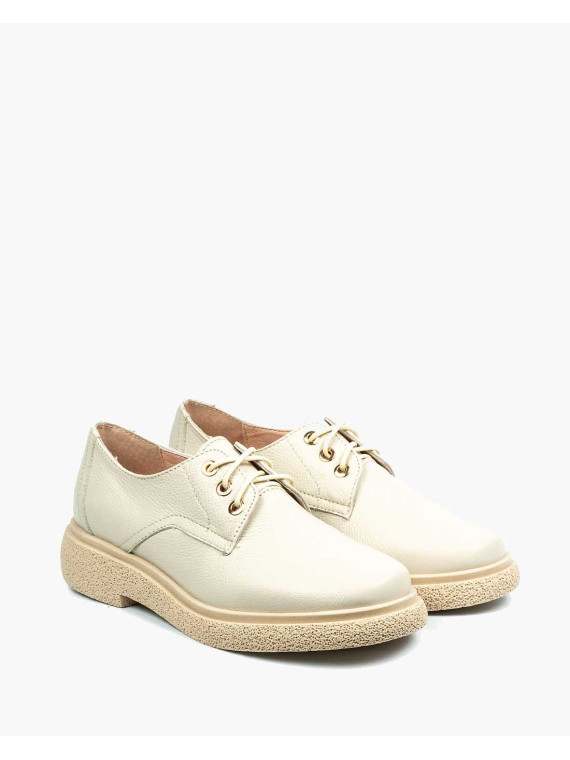 Beżowe półbuty damskie skórzane