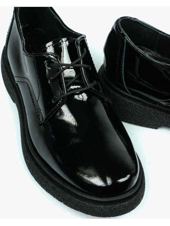 Czarne półbuty damskie skórzane