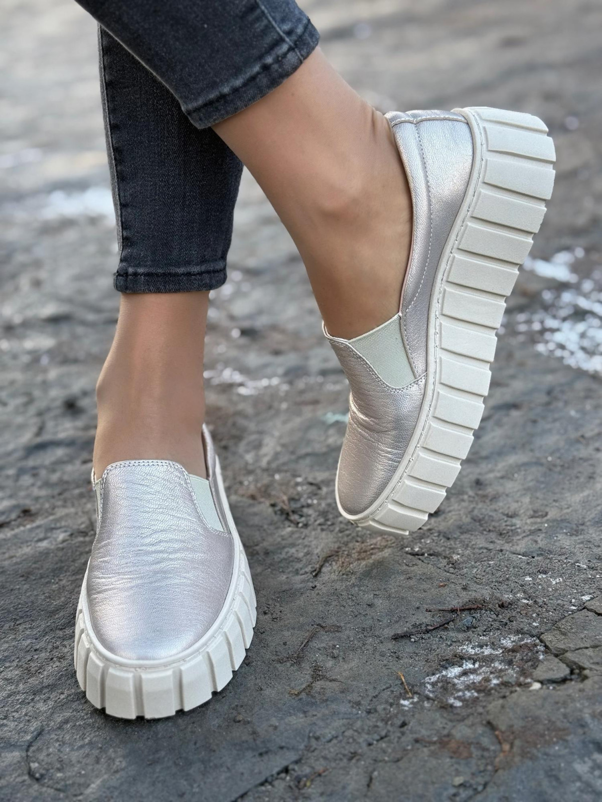 Półbuty damskie OLEKSY ze skóry naturalnej Polskiej produkcji