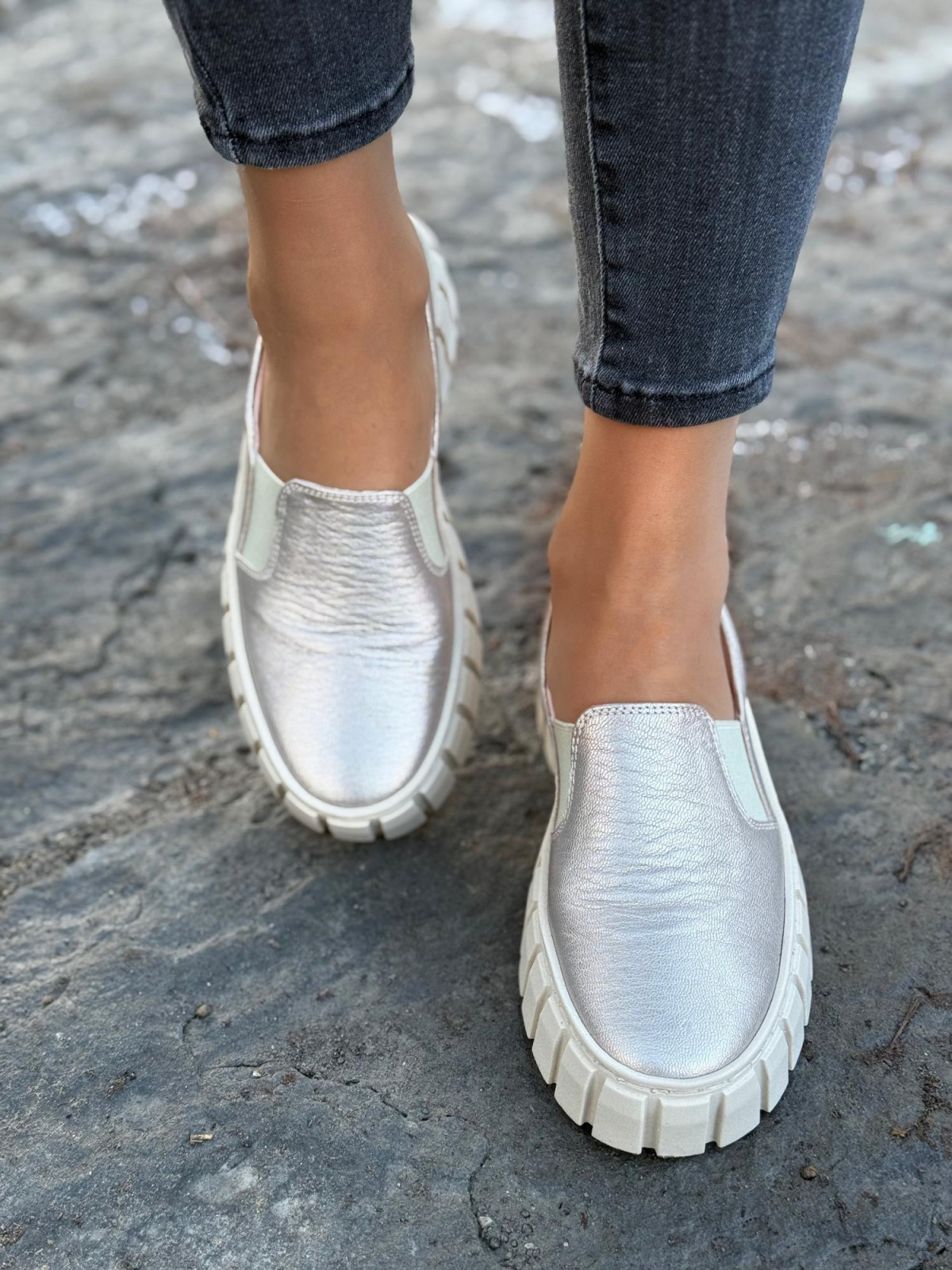 Półbuty damskie OLEKSY ze skóry naturalnej Polskiej produkcji