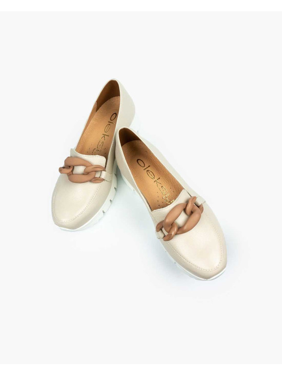 Beżowe półbuty damskie skórzane