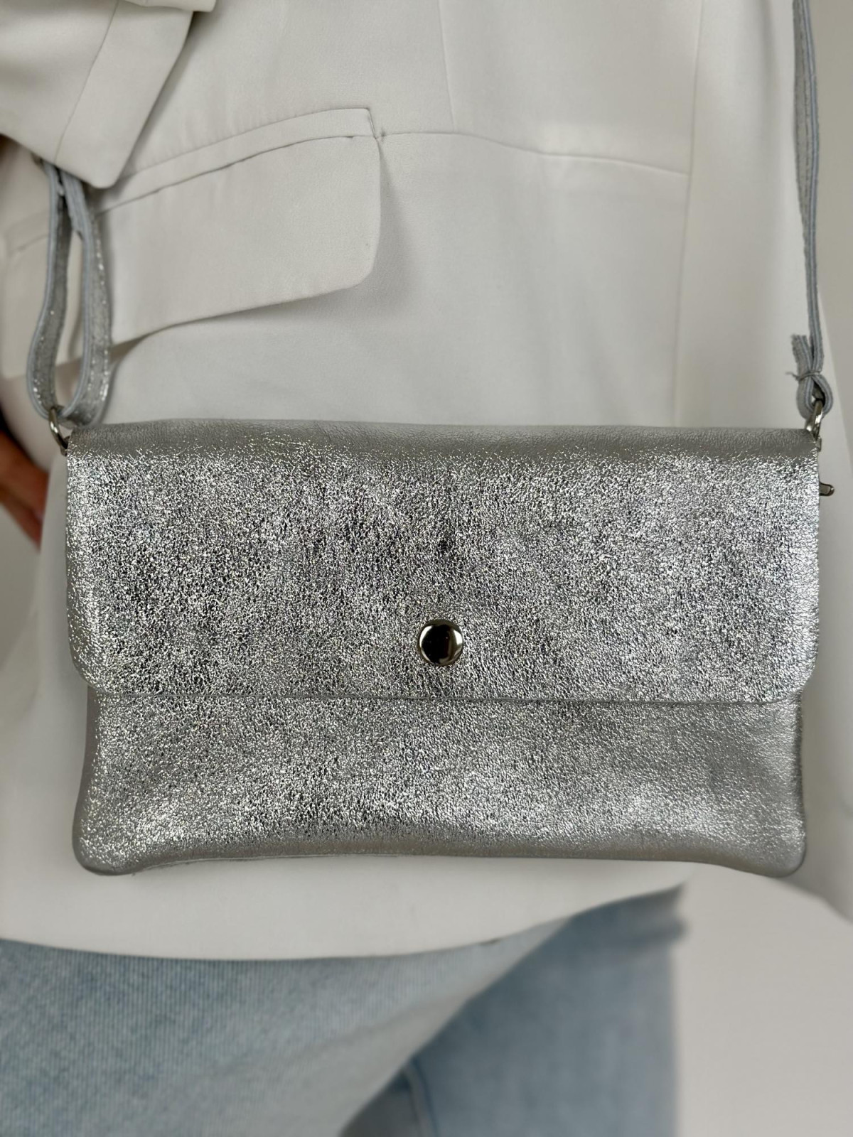 Srebrna torebka damska skórzana