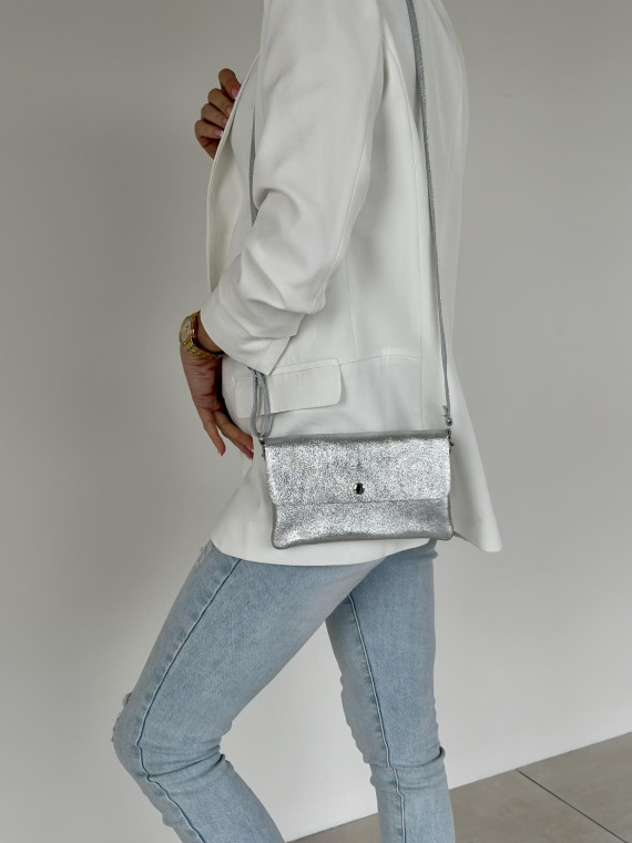 Srebrna torebka damska skórzana