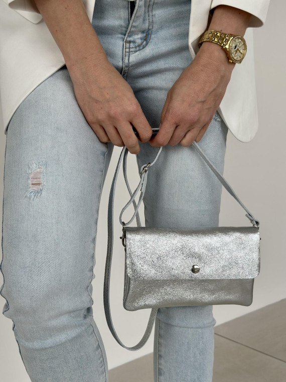 Srebrna torebka damska skórzana