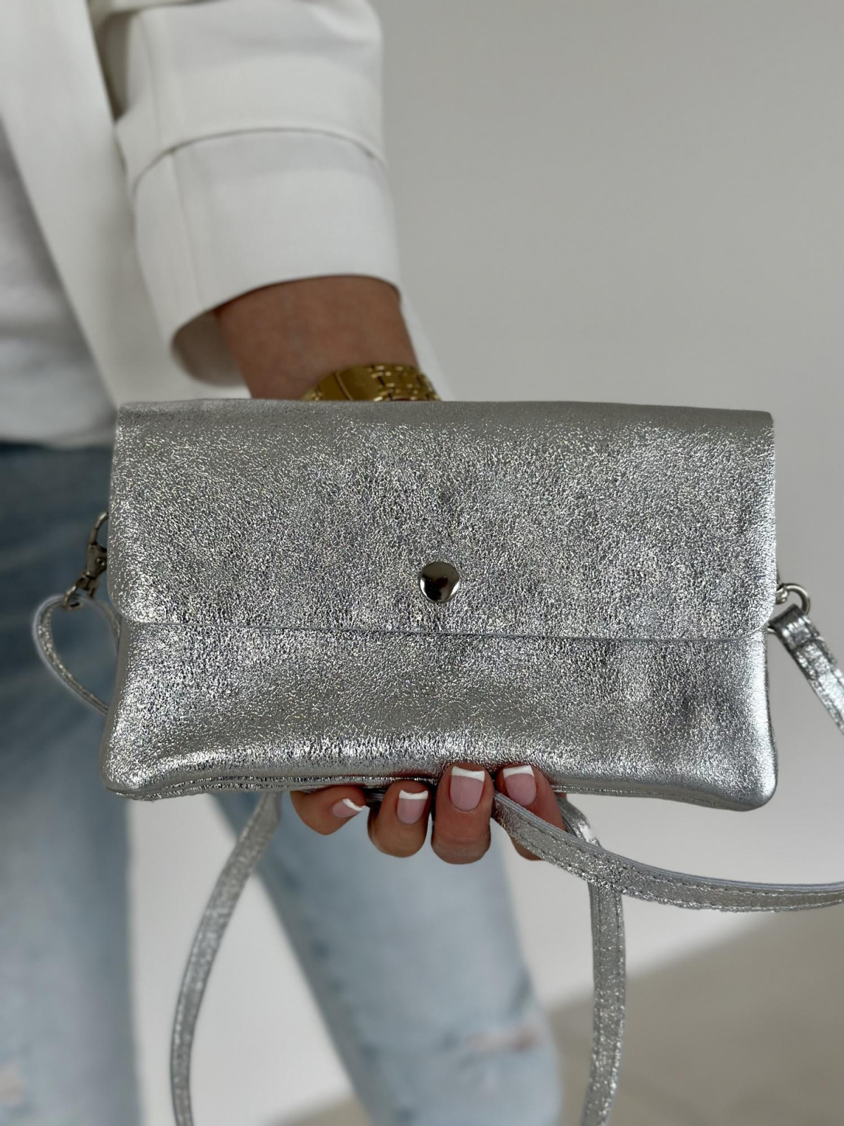 Srebrna torebka damska skórzana