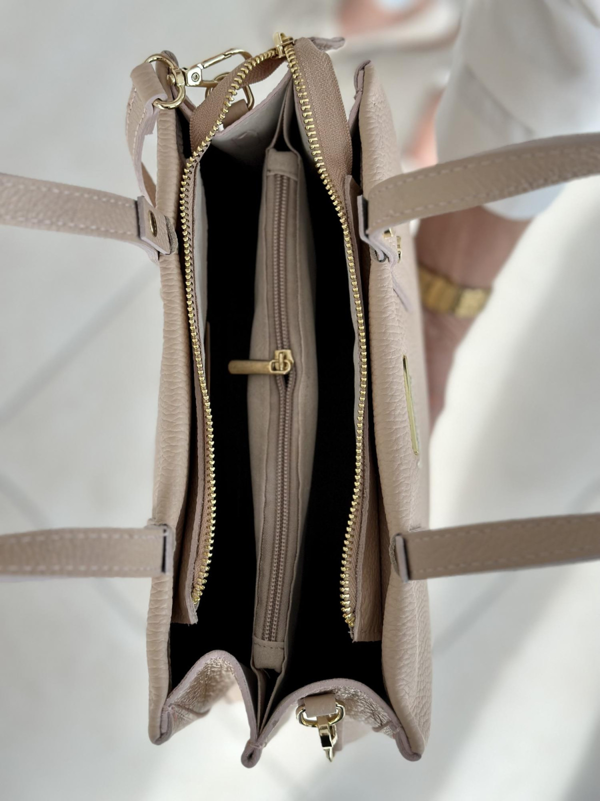 Różowa torebka damska skórzana