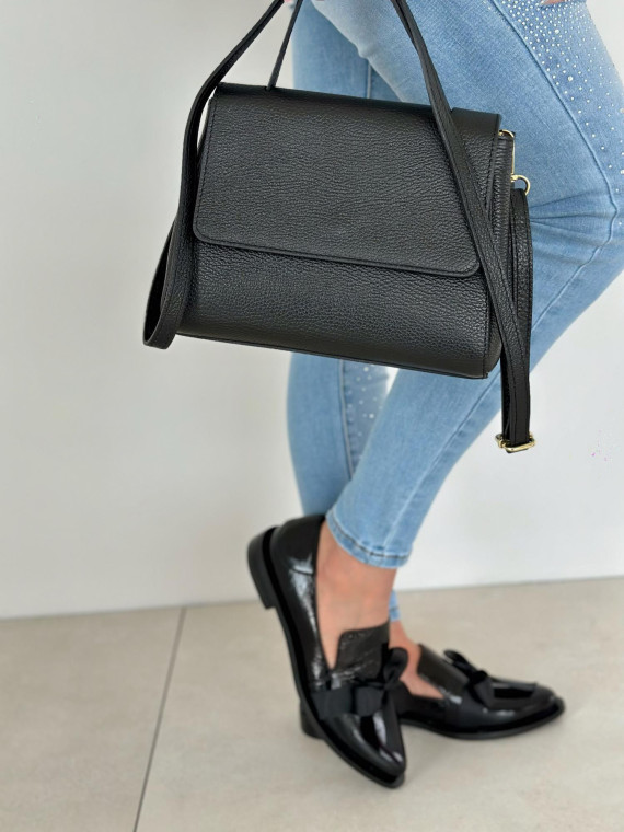 Czarna torebka damska skórzana
