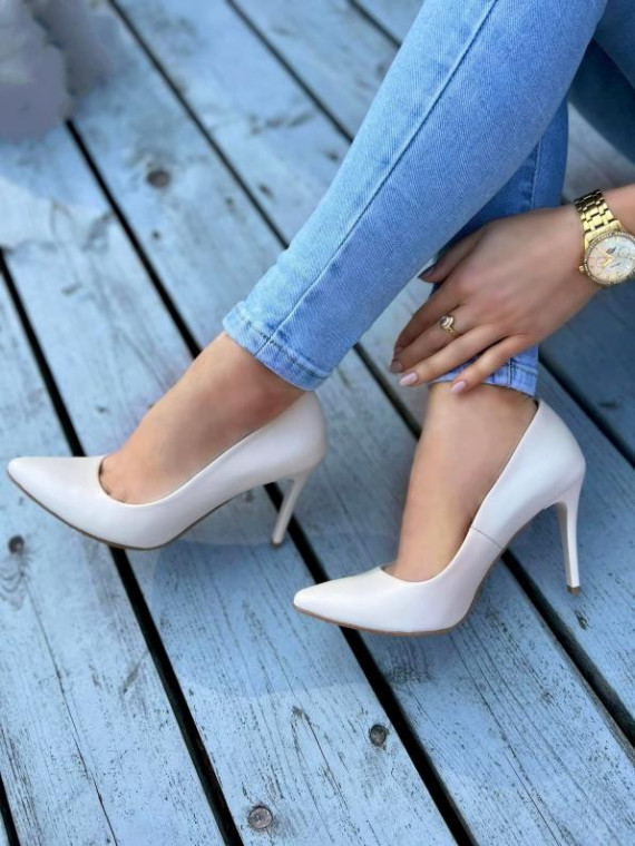 Czółenka beżowe damskie skórzane