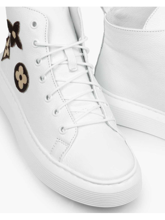 Białe trampki damskie skórzane