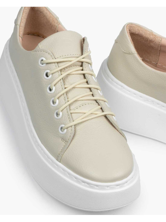 Beżowe trampki damskie skórzane