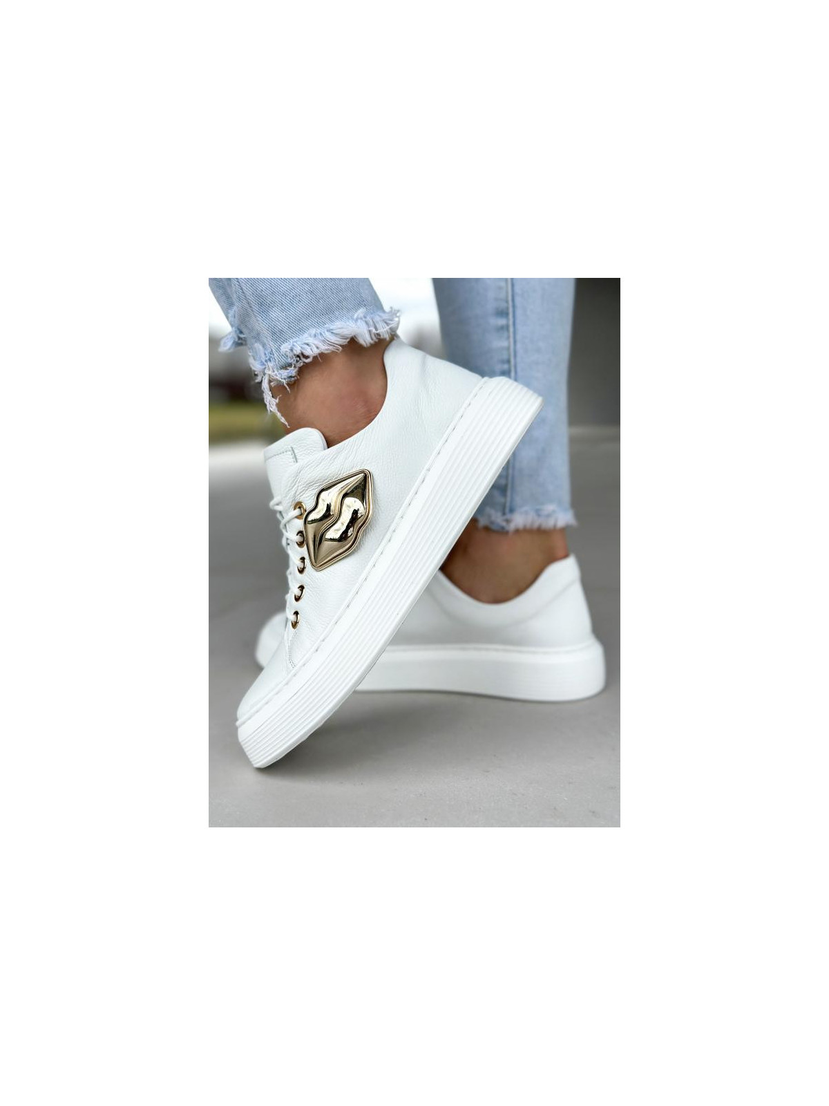 Białe trampki damskie skórzane