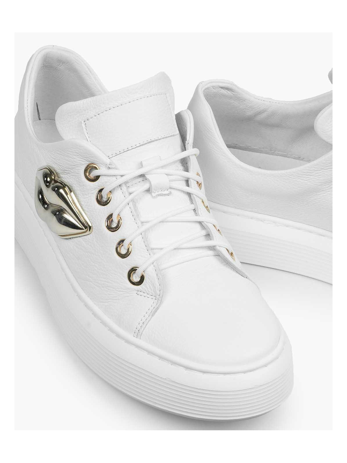 Białe trampki damskie skórzane