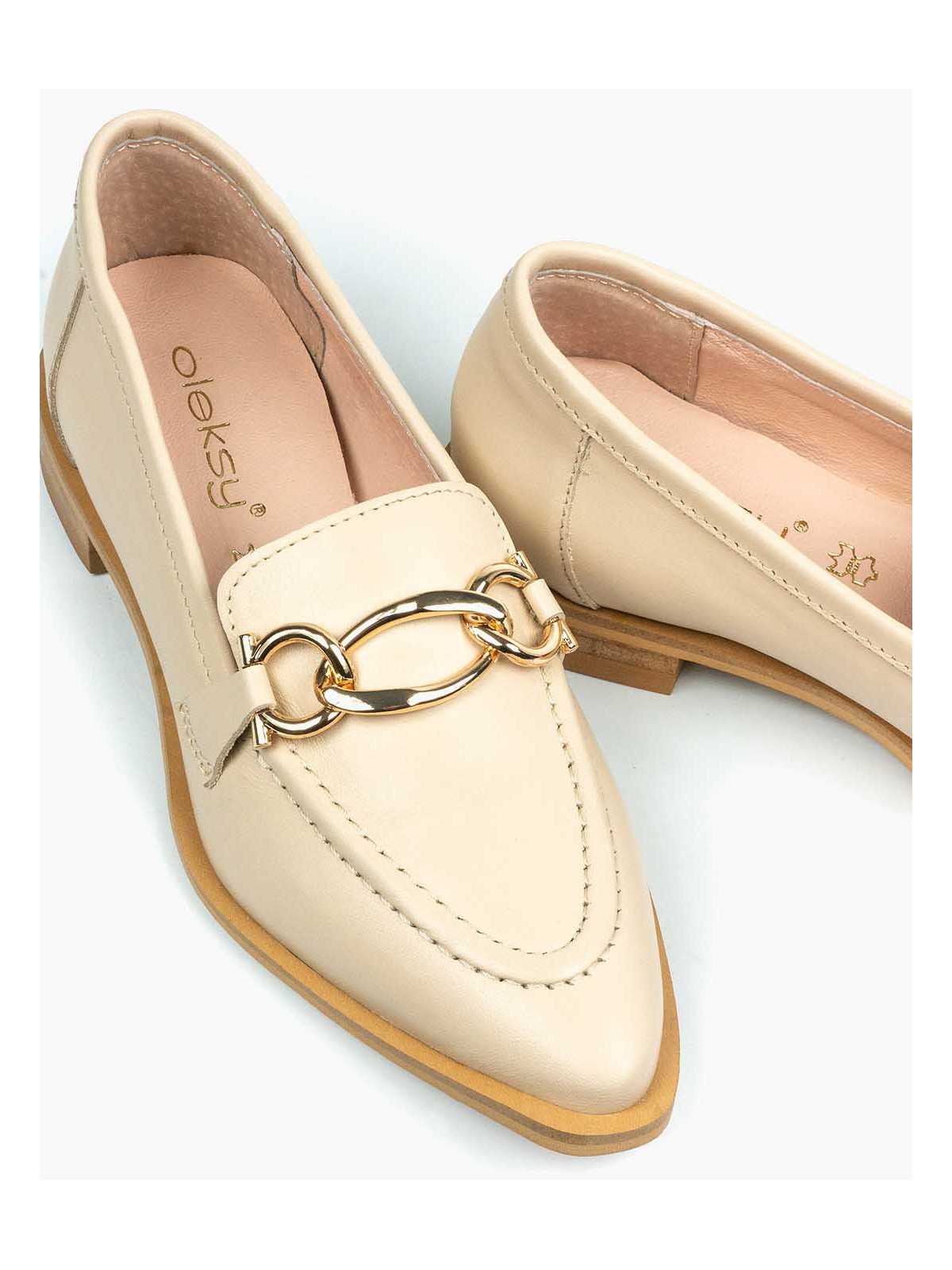 Beżowe mokasyny damskie skórzane