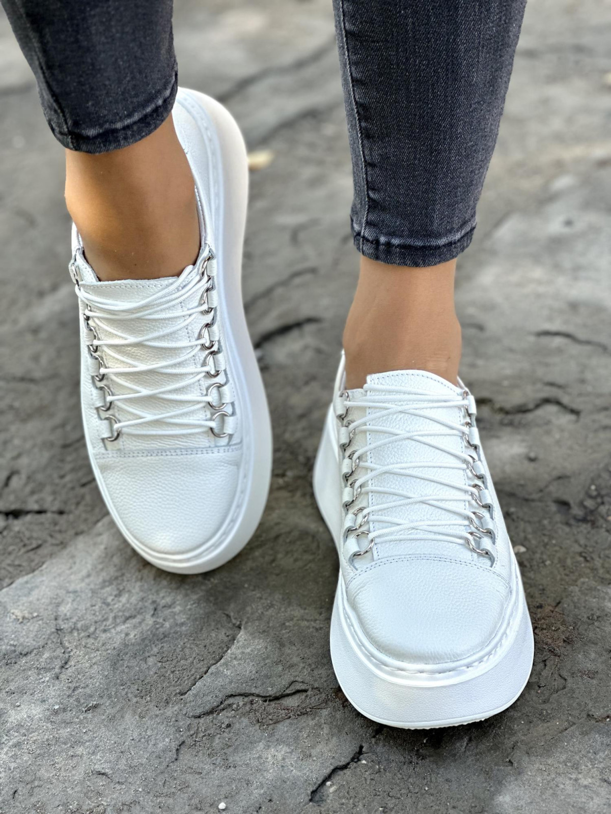 Stylowe sneakersy OLEKSY ze skóry Polskiej produkcji