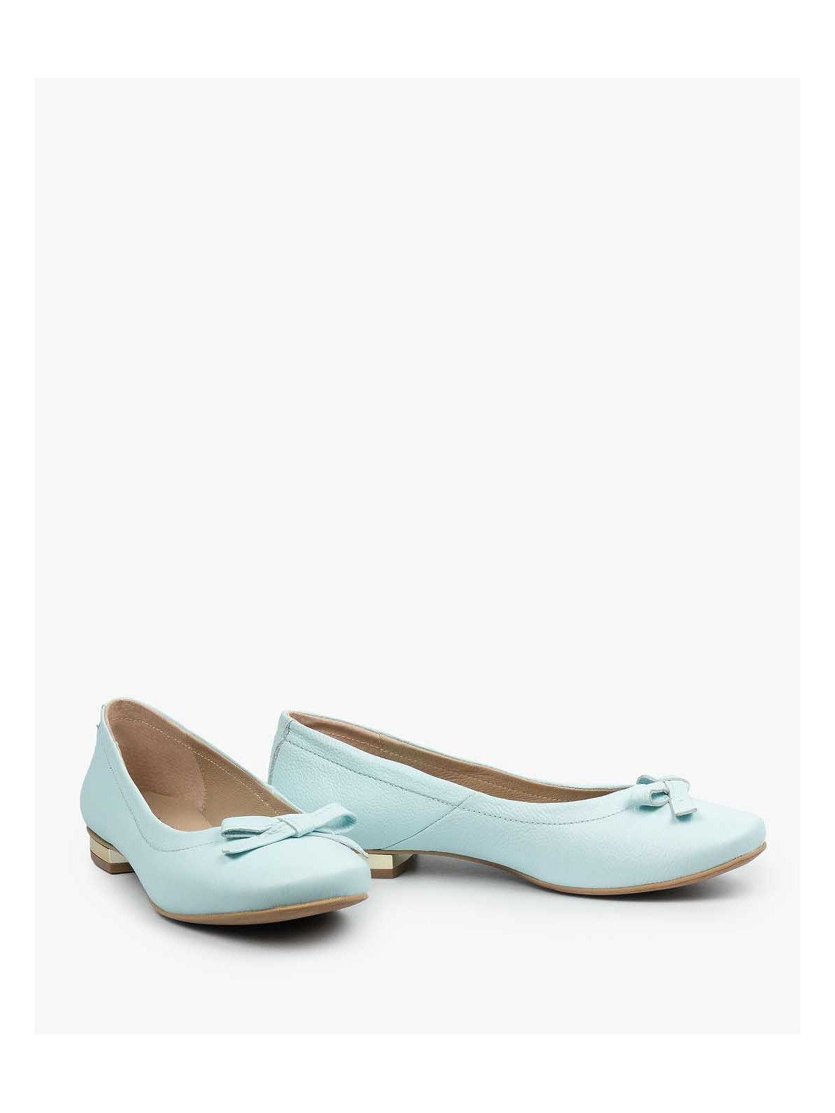 Niebieskie baleriny damskie skórzane