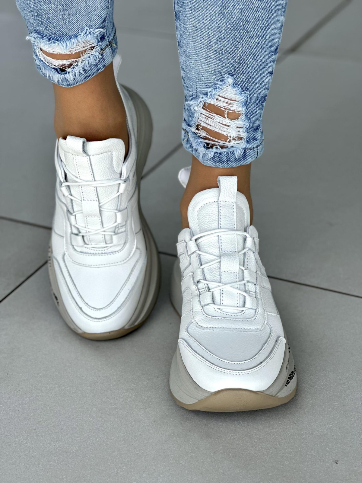 Biale-wygodne-sneakersy-damskie-skorzane-OLEKSY-polskiej-produkcji