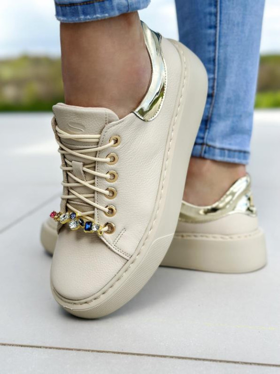 Beżowe trampki damskie skórzane