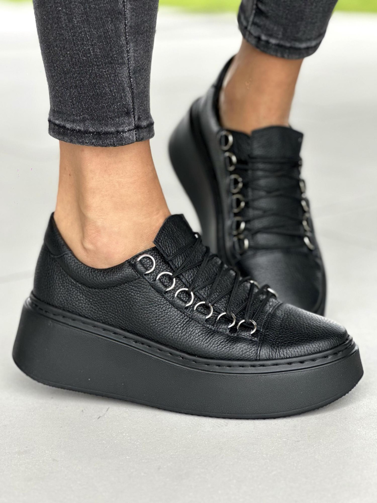 Czarne trampki damskie skórzane