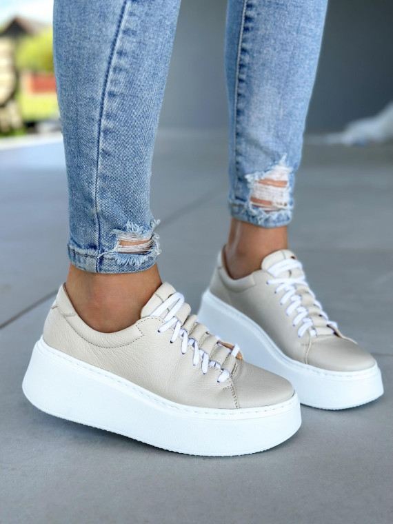 Beżowe trampki damskie skórzane