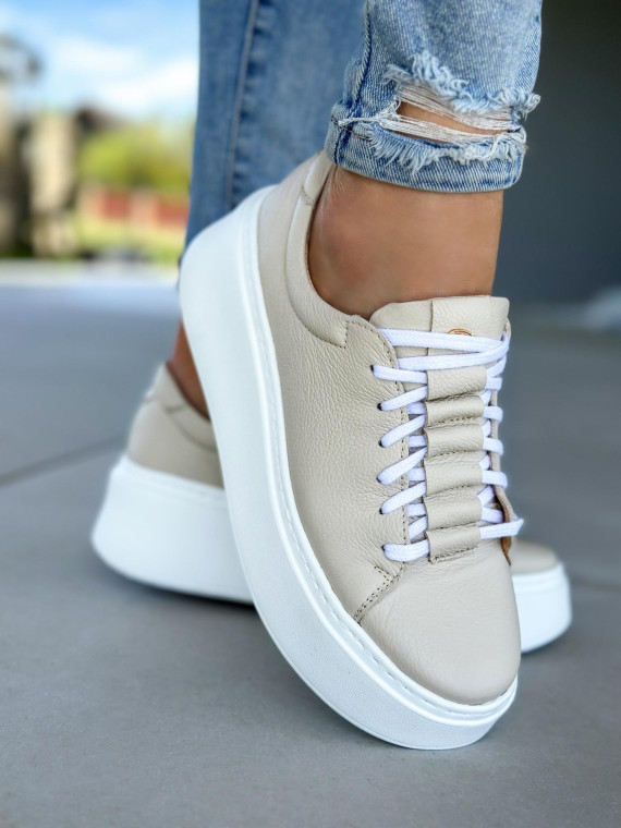 Beżowe trampki damskie skórzane