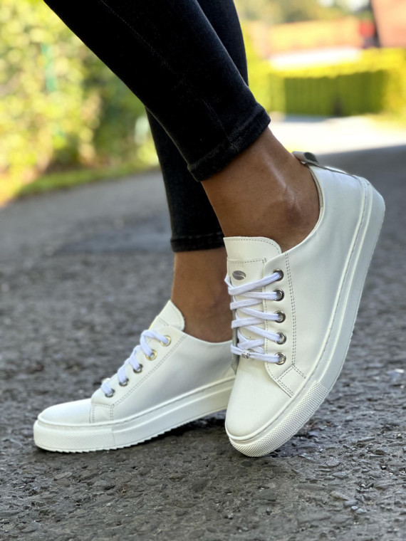 Białe trampki damskie  skórzane