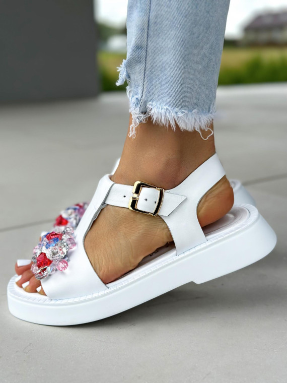 Białe sandały damskie skórzane