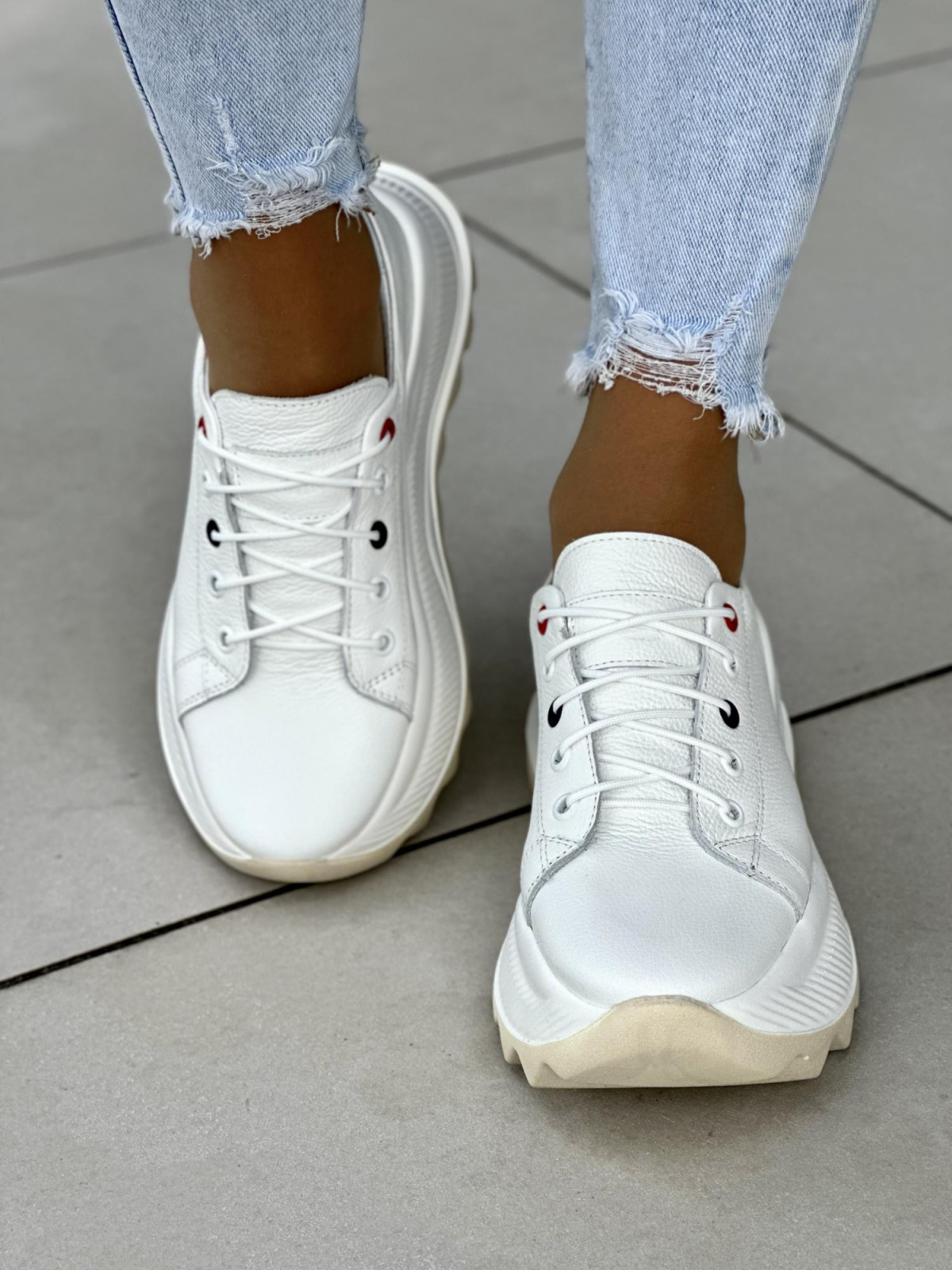 Białe sneakersy damskie skórzane OLEKSY polskiej produkcji