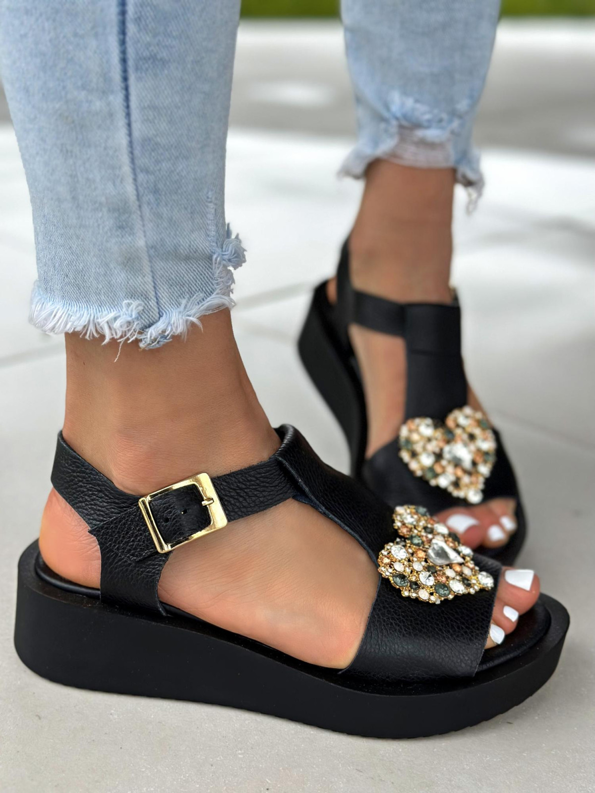Czarne sandały damskie skórzane