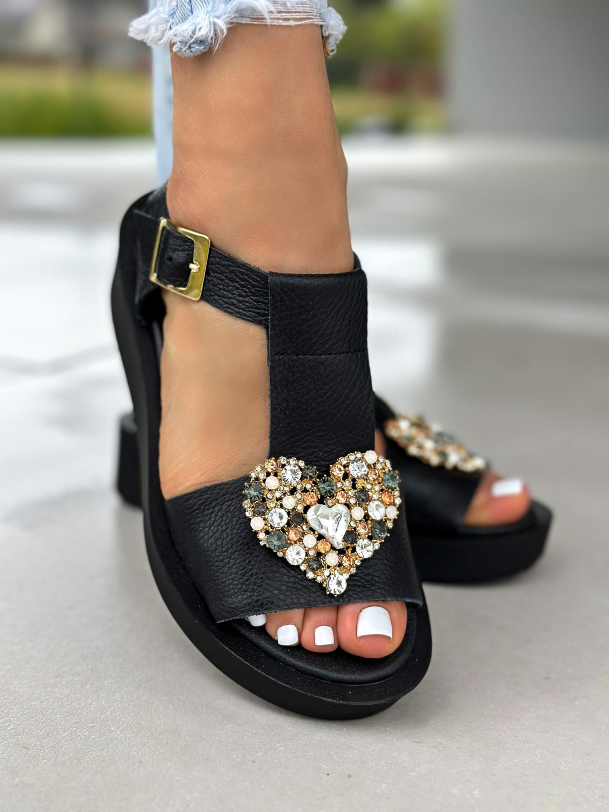 Czarne sandały damskie skórzane