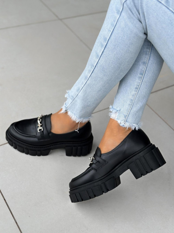 Czarne półbuty damskie skórzane