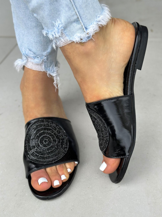 Czarne klapki damskie skórzane