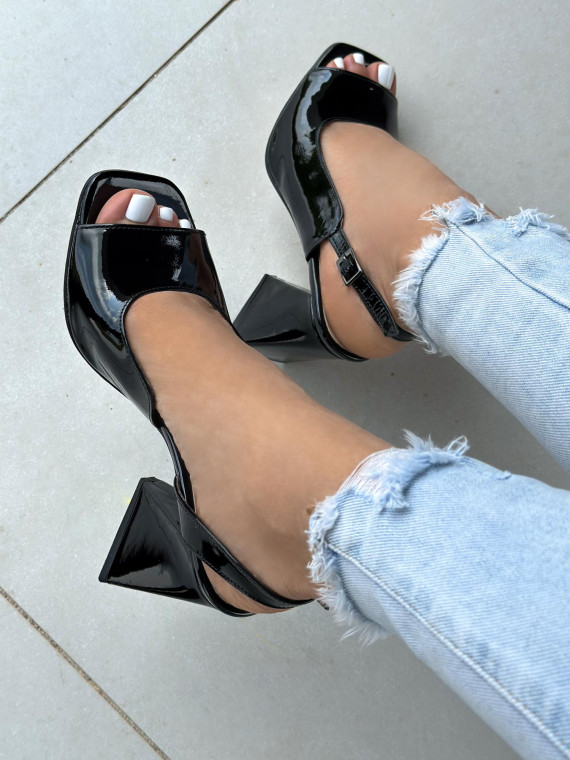 Czarne sandały damskie skórzane