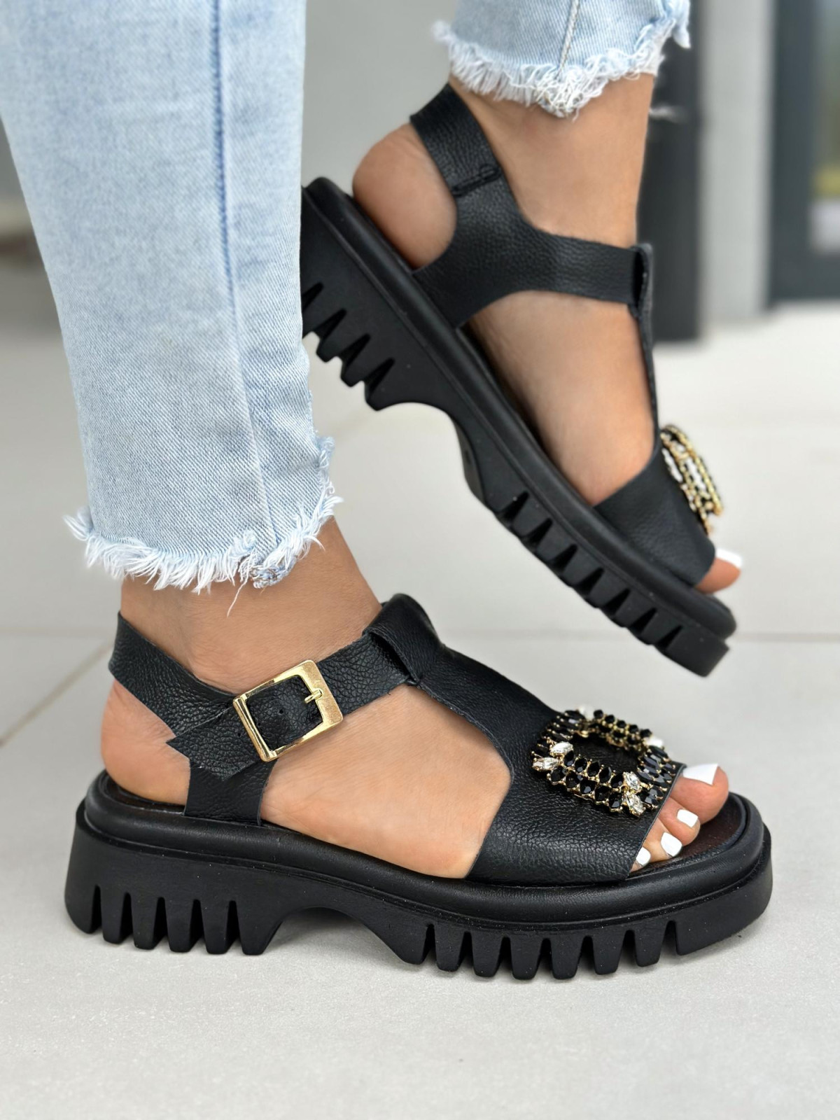 Czarne sandały damskie skórzane