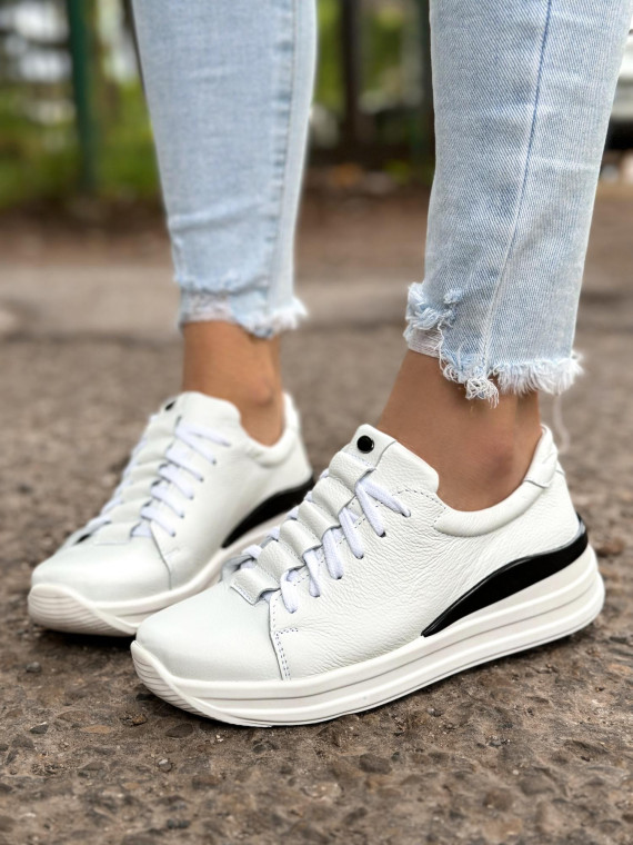 Białe trampki damskie skórzane