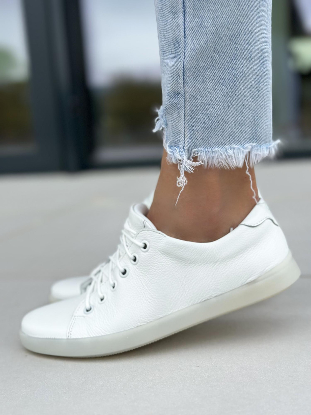 Białe trampki damskie skórzane