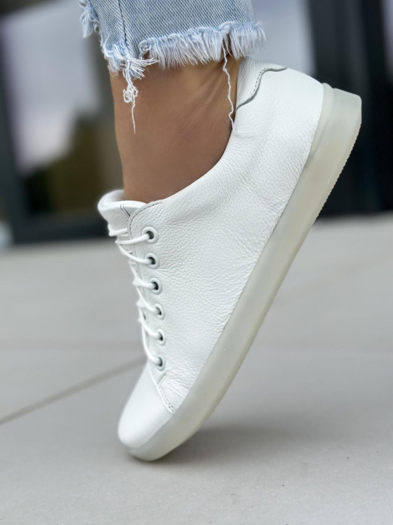 Białe trampki damskie skórzane
