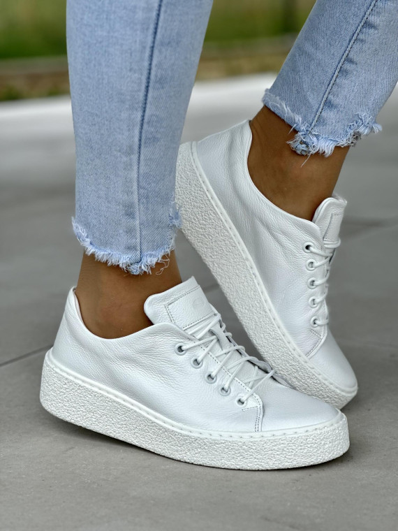 Biale-trampki-damskie-skorzane-OLEKSY-polskiej-produkcji