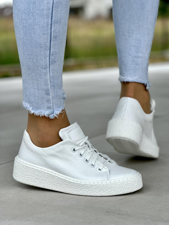 Biale-trampki-damskie-skorzane-OLEKSY-polskiej-produkcji