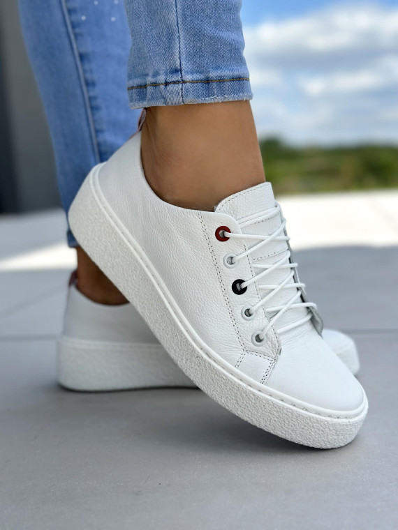 Białe trampki damskie skórzane