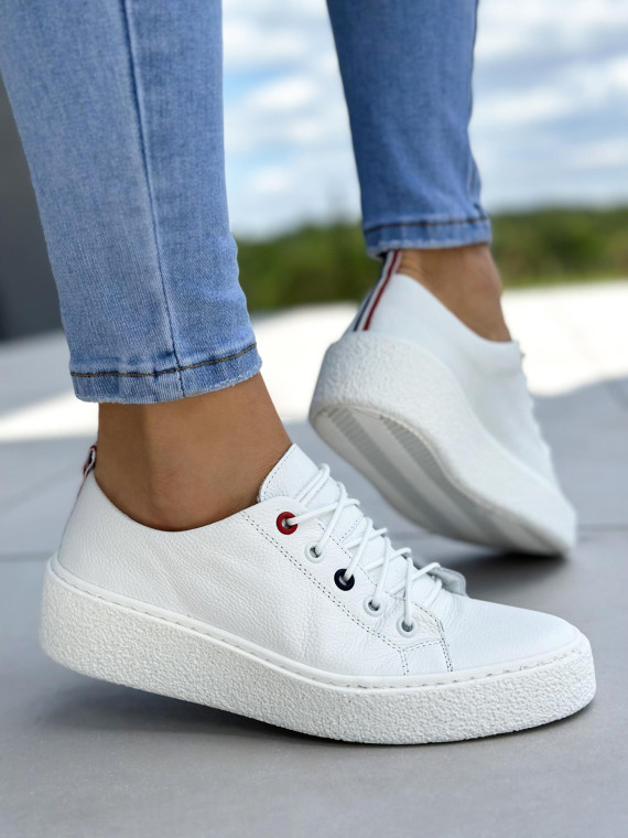 Białe trampki damskie skórzane