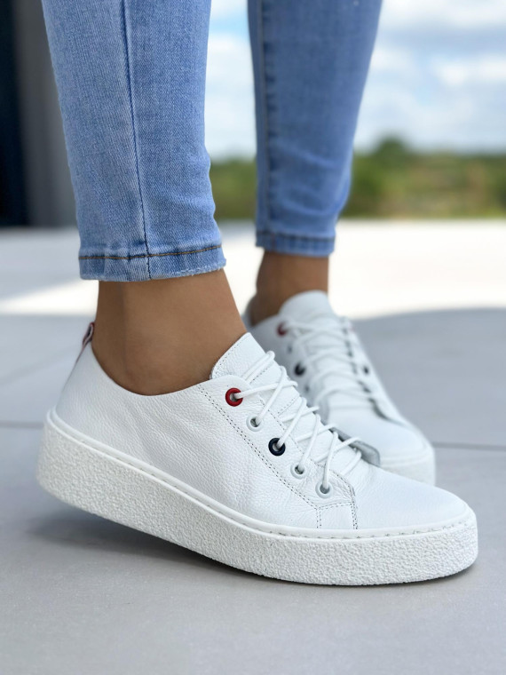 Białe trampki damskie skórzane