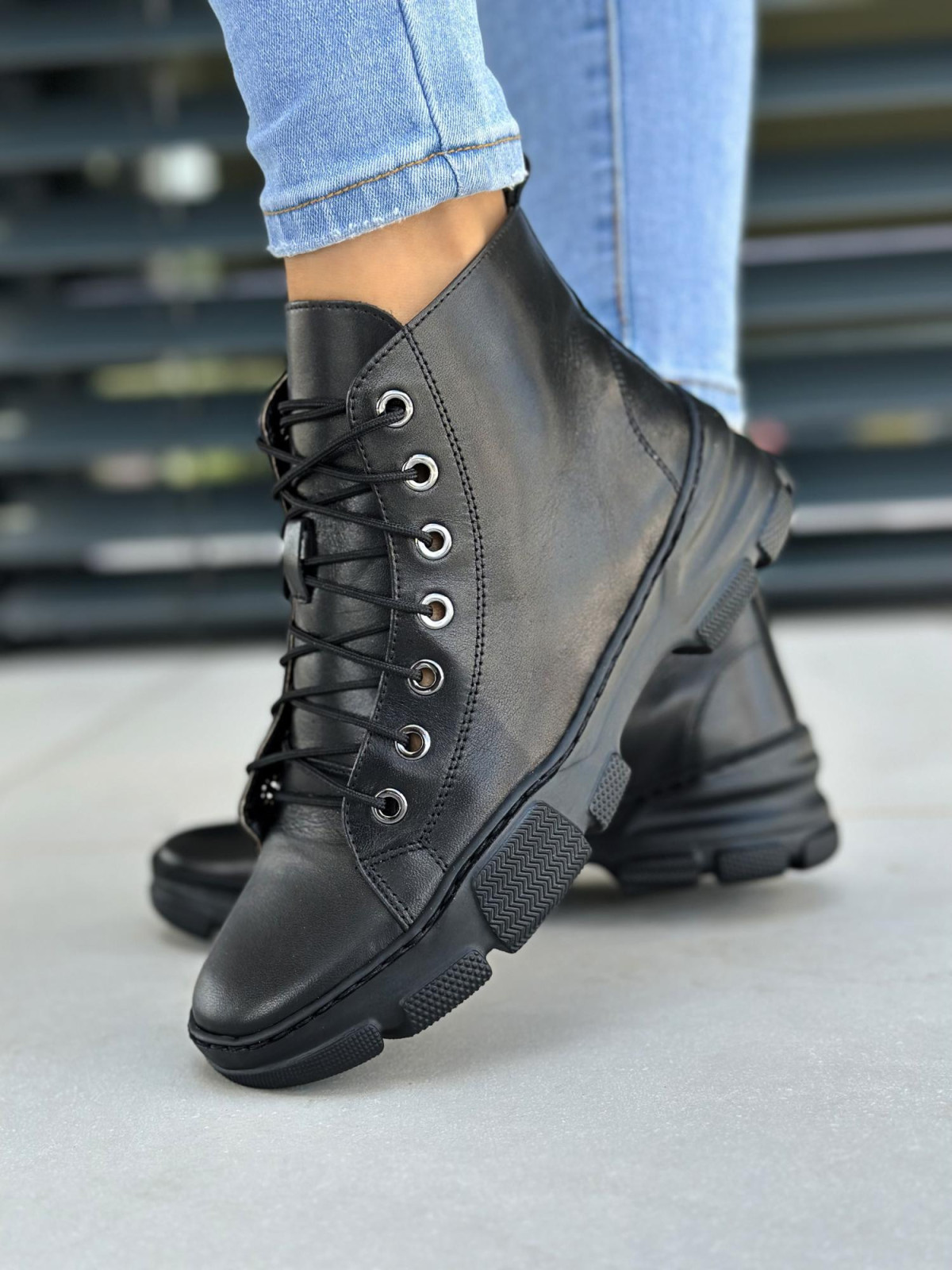 Czarne trampki damskie skórzane