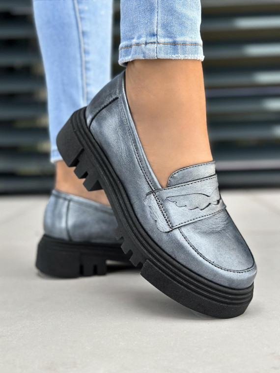 Srebrne półbuty damskie skórzane