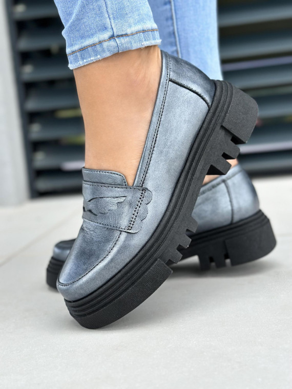 Srebrne półbuty damskie skórzane