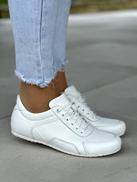 Biale-trampki-damskie-skorzane-OLEKSY-polskiej-produkcji