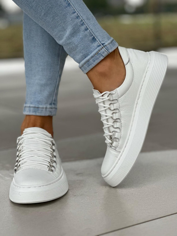 Lekkie, sznurowane, białe trampki damskie, skóra naturalna