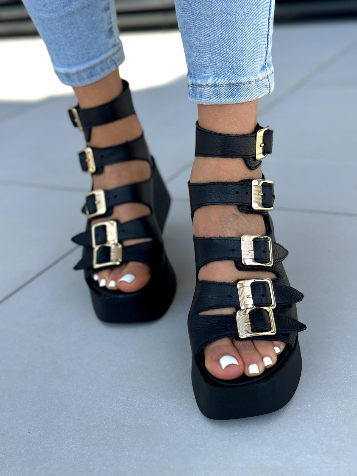 Czarne sandały damskie skórzane