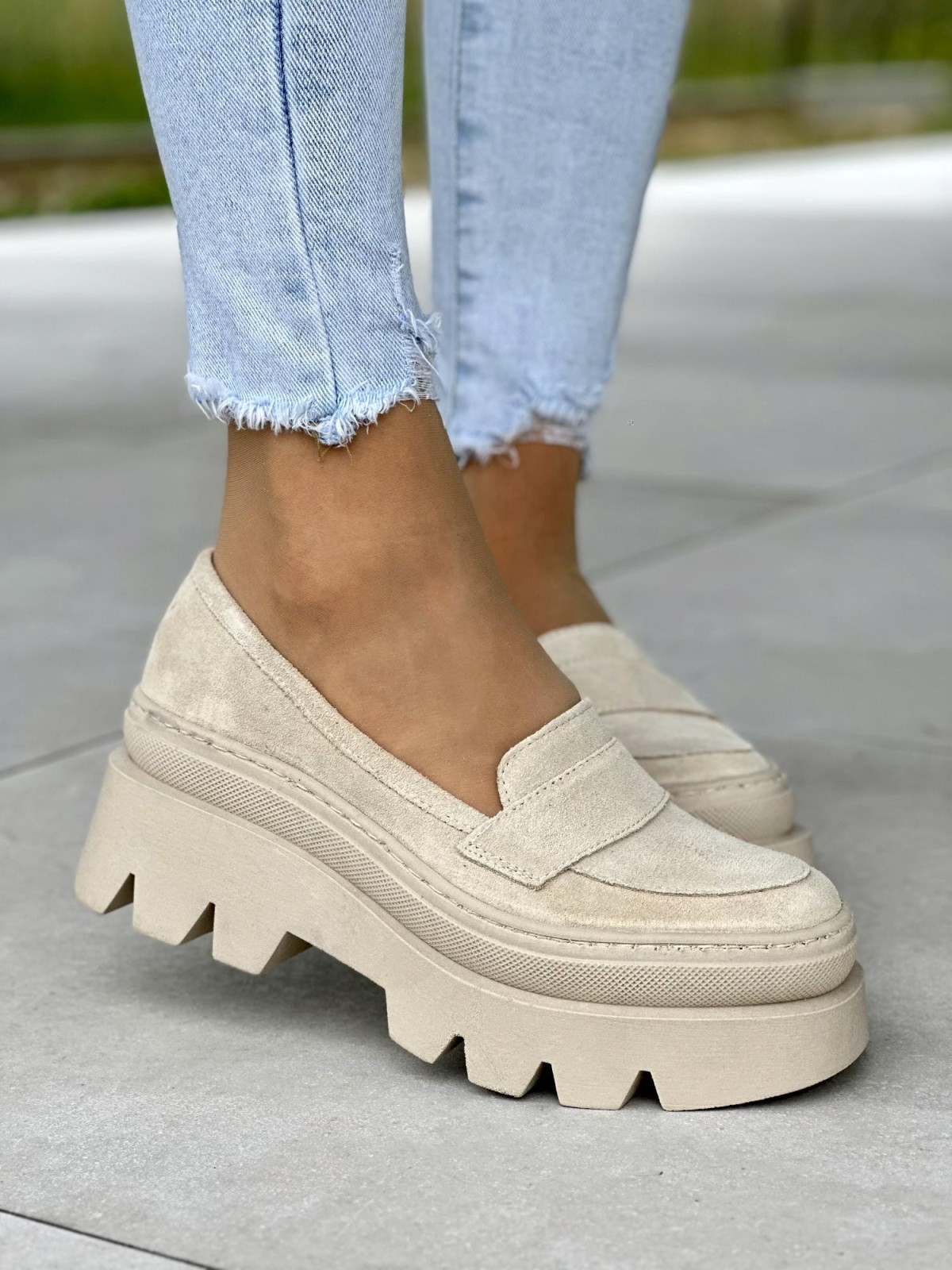 Beżowe mokasyny damskie skórzane OLEKSY polskiej produkcji