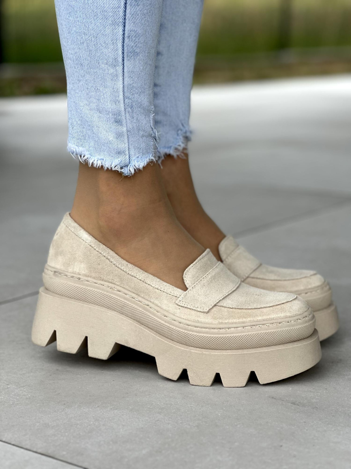 Beżowe mokasyny damskie skórzane OLEKSY polskiej produkcji